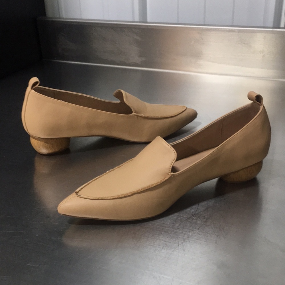 New WB Woman’s Journee Collection Tan Women's Loafers